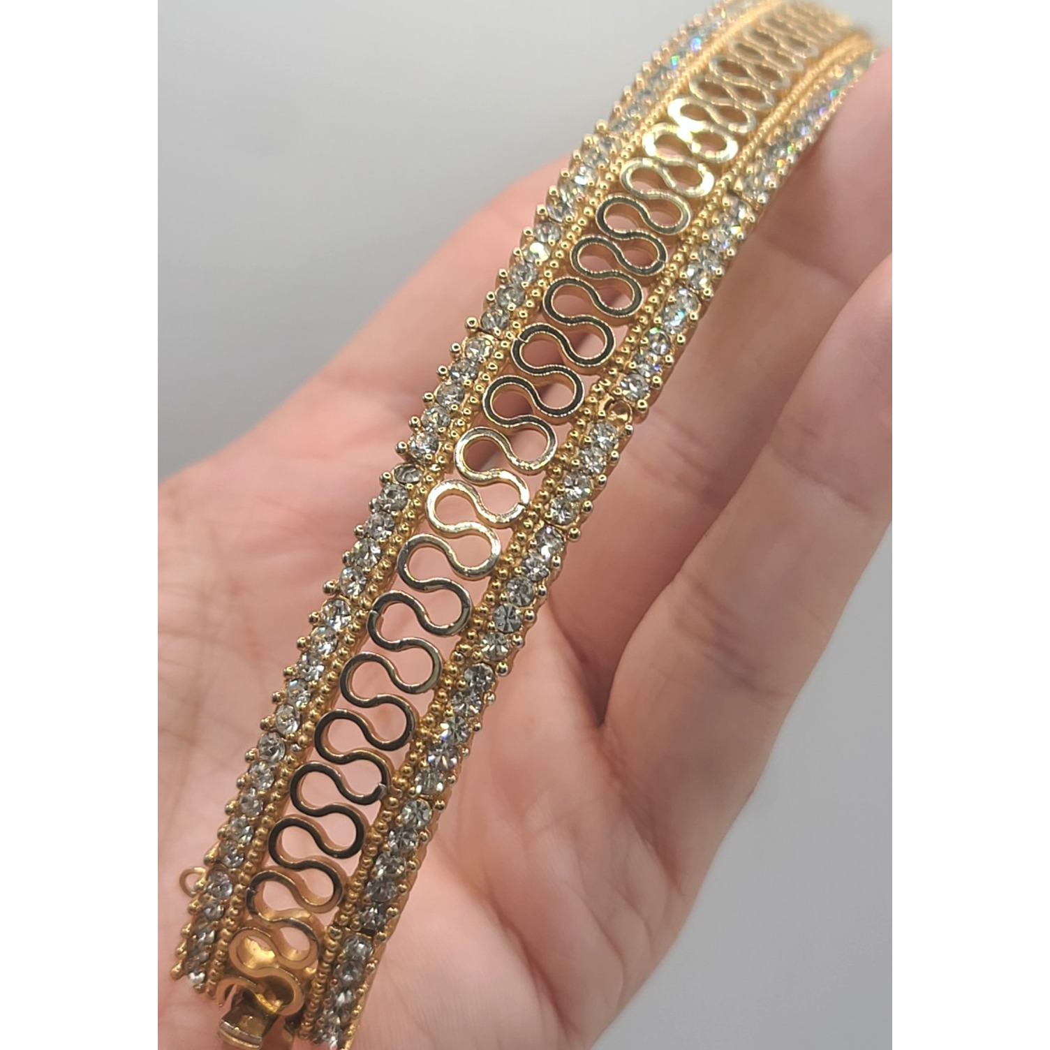 Vintage Boucher Bracelet Rhinestone Gold Tone Filigree Size 7